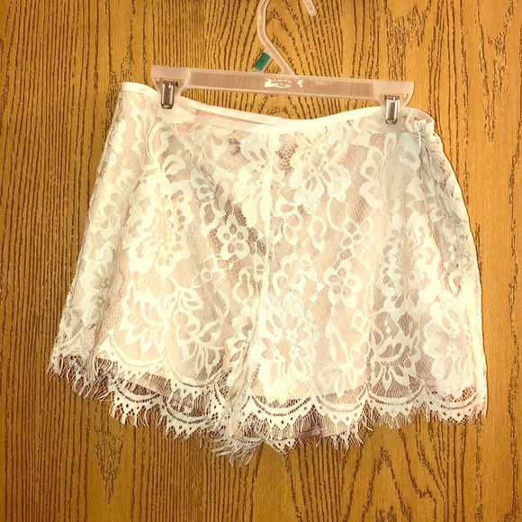 Tobi Pants - Tobi Lace Shorts